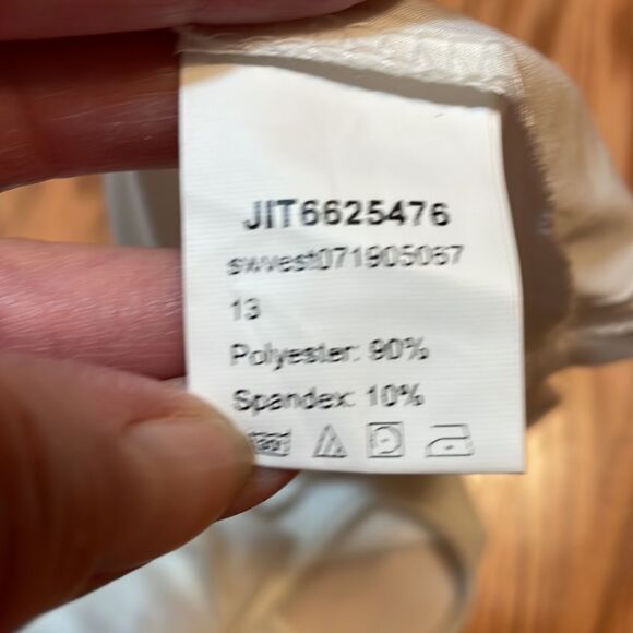 Thin white crop tank top - Picture 5 of 5